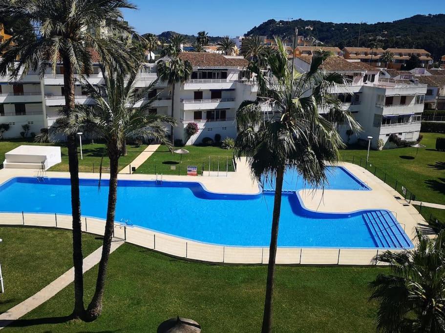 Casa En Urb. Con La Piscina Mas Grande De Javea. Екстериор снимка